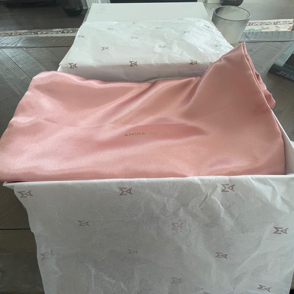 Shoes - Picture 4 of 5